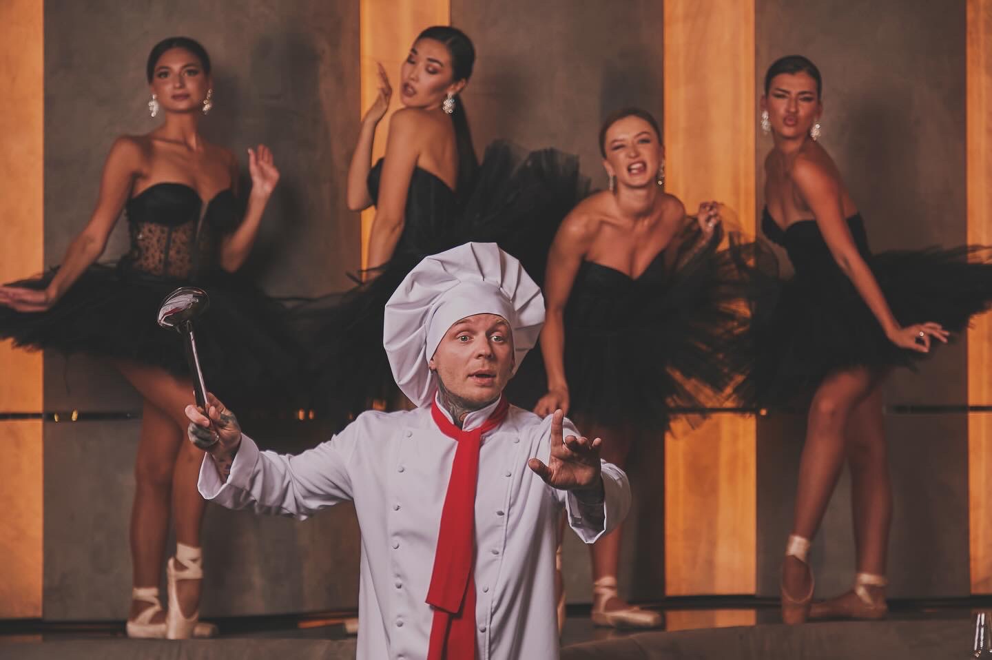  Dinner show in Downtown Dubai