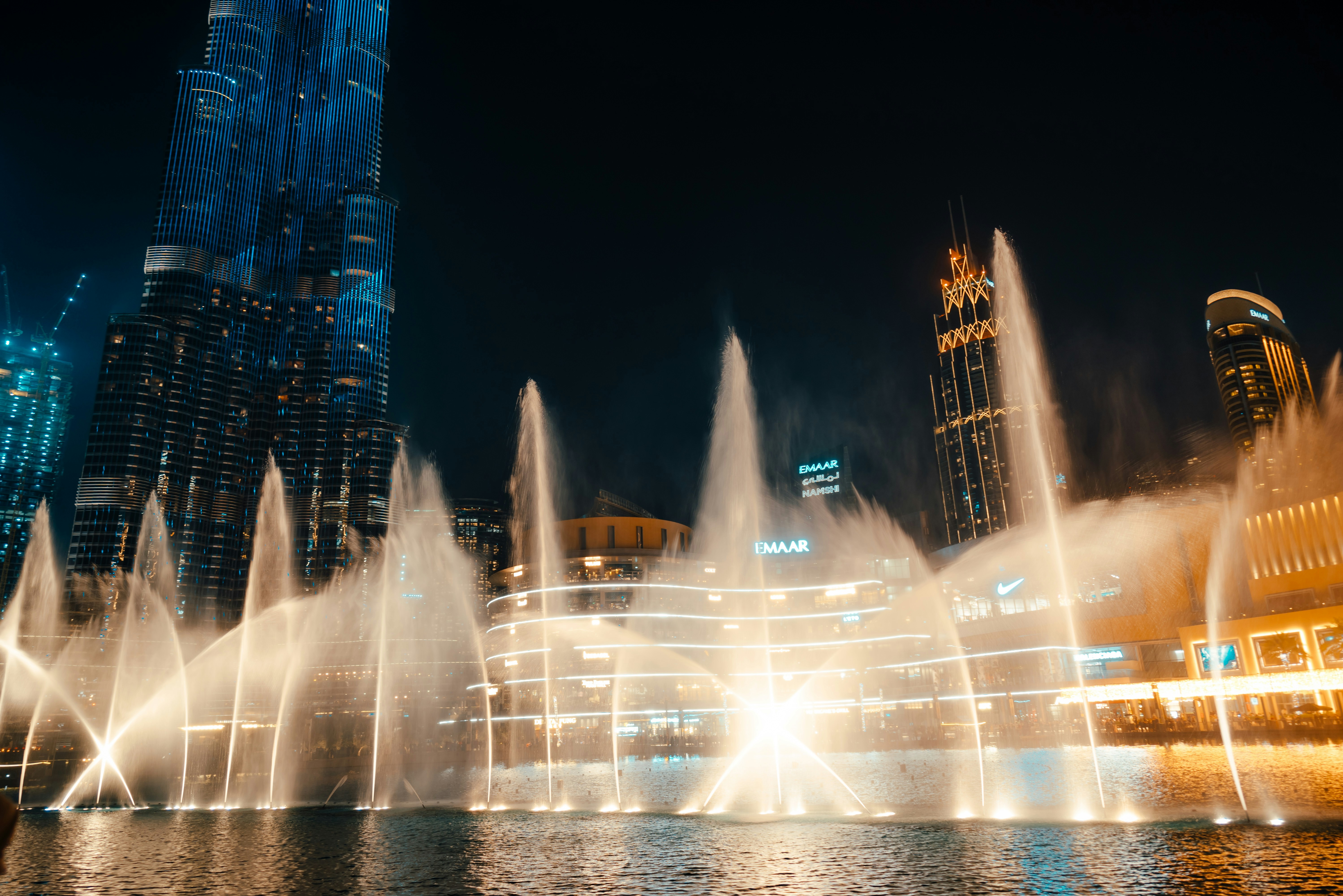 Dubai Fountain schedule