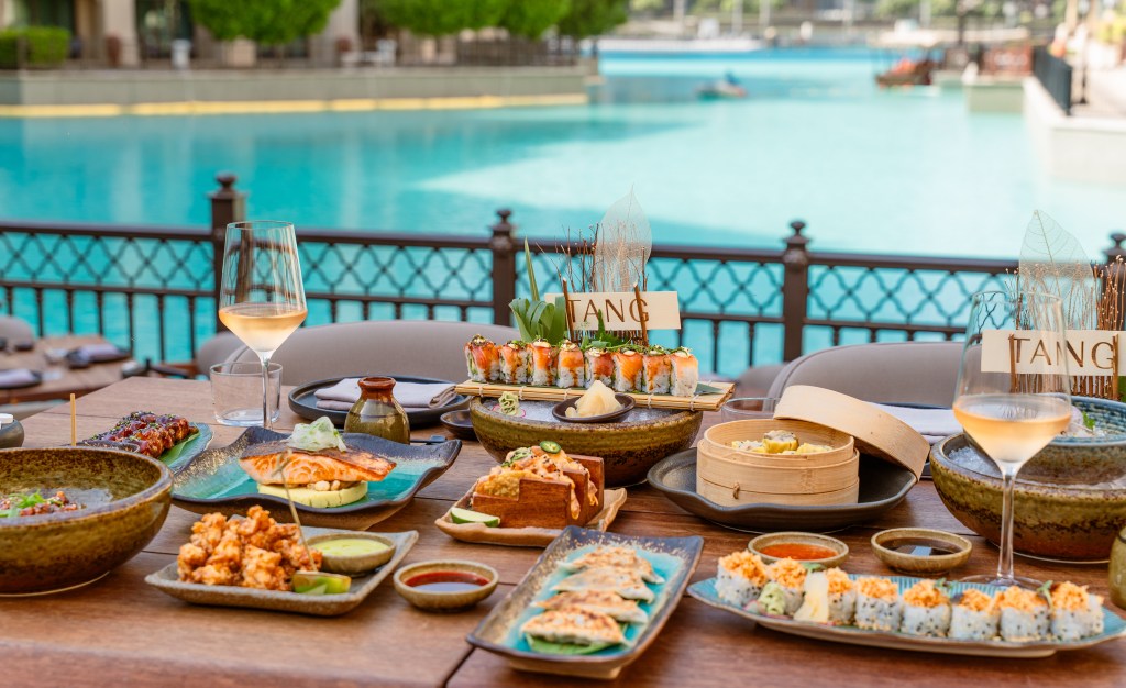 Brunch in Downtown Dubai with fountain view at Tang