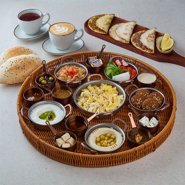 Awani breakfast tray